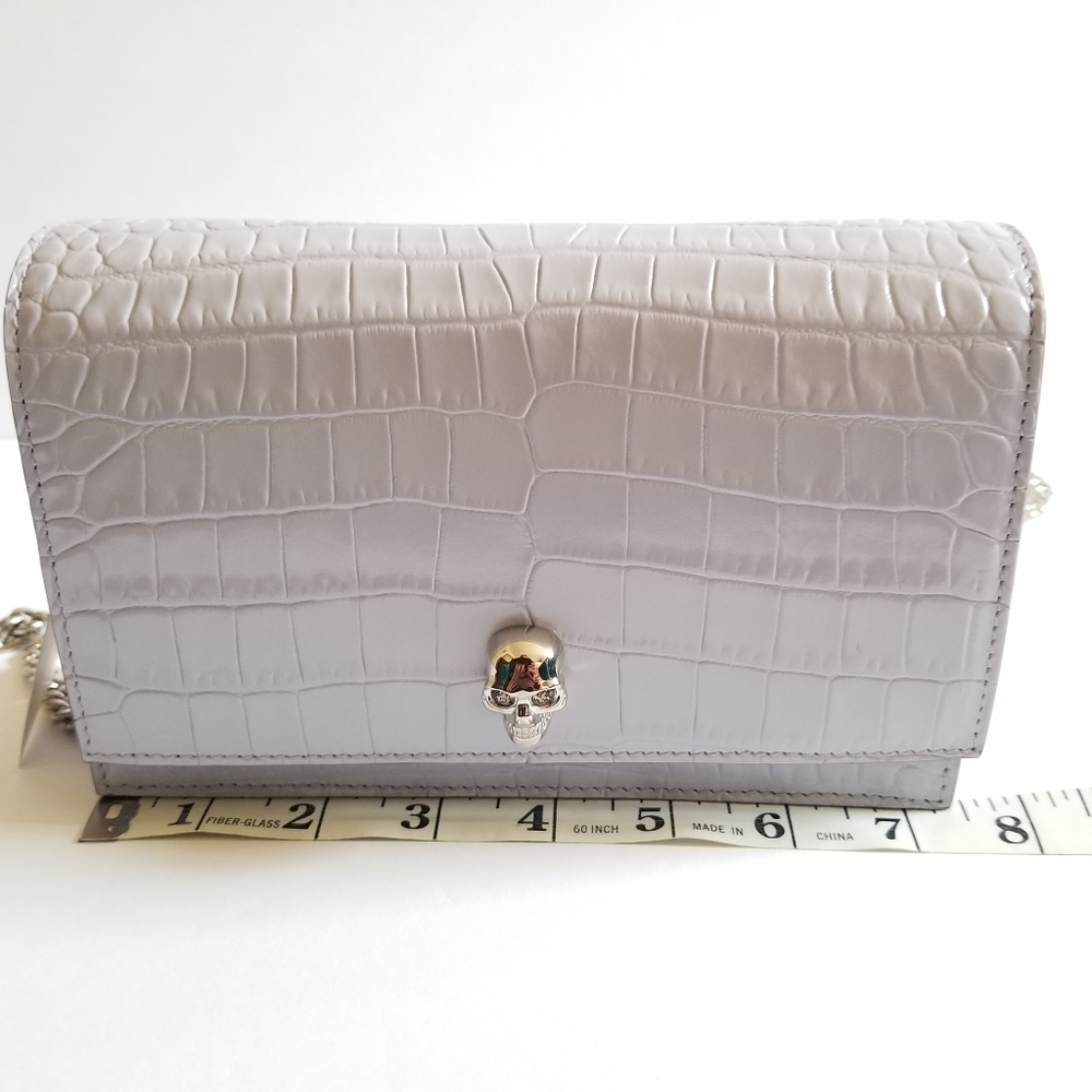 Alexander McQueen Croc-Embossed Leather Skull Crossbody Bag Lavender - Picture 6 of 11